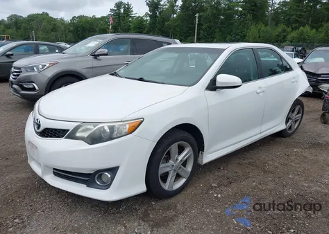2014 Toyota Camry Se z USA, uszkodzony, nr VIN 4T1BF1FK3EU379075